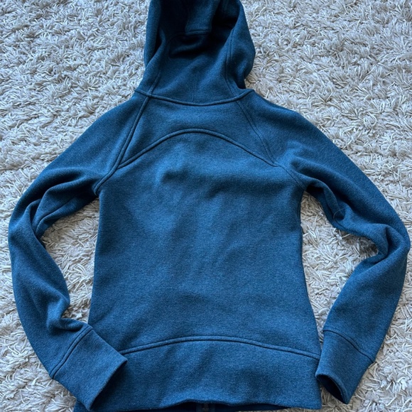 Lululemon scuba fleece - Picture 2 of 2